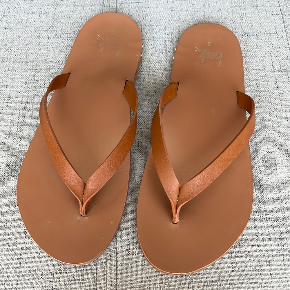 Beek Seabird Leather Flip Flop Thong Sandal Tan